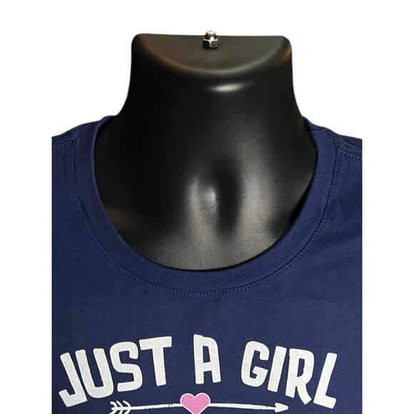 Just a Girl Who Loves Anime and Sketching Graphic T-Shirt – Navy Blue Size Large - Picture 4 of 9